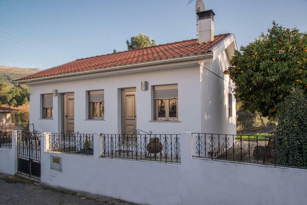 Casa Do Penedo Villa Tangil Екстериор снимка